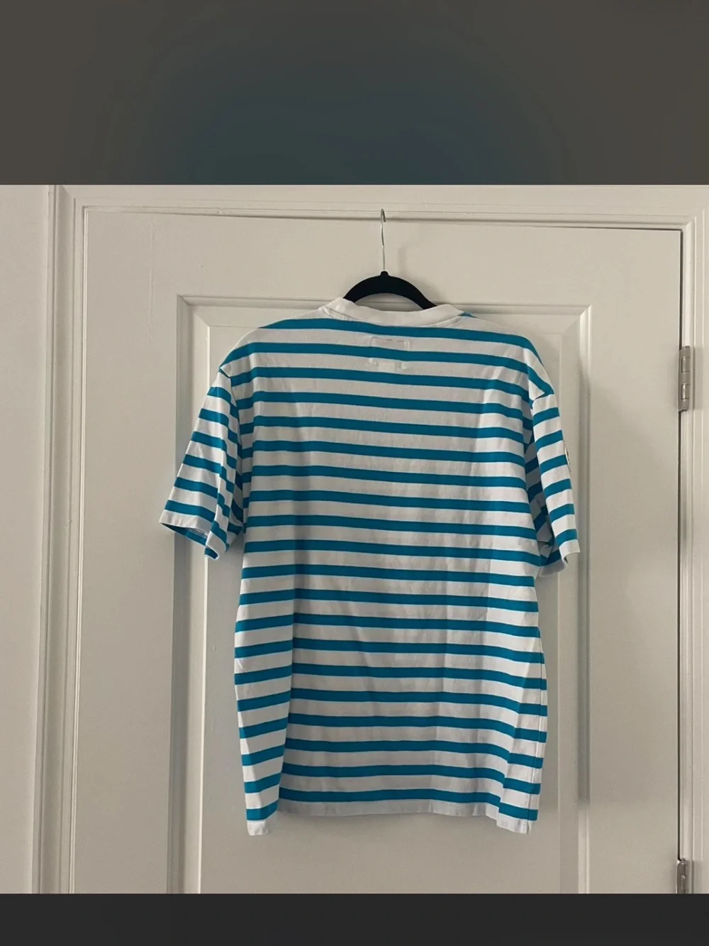GUESS X FriendsWithYou tshirt - Picture 6 of 6